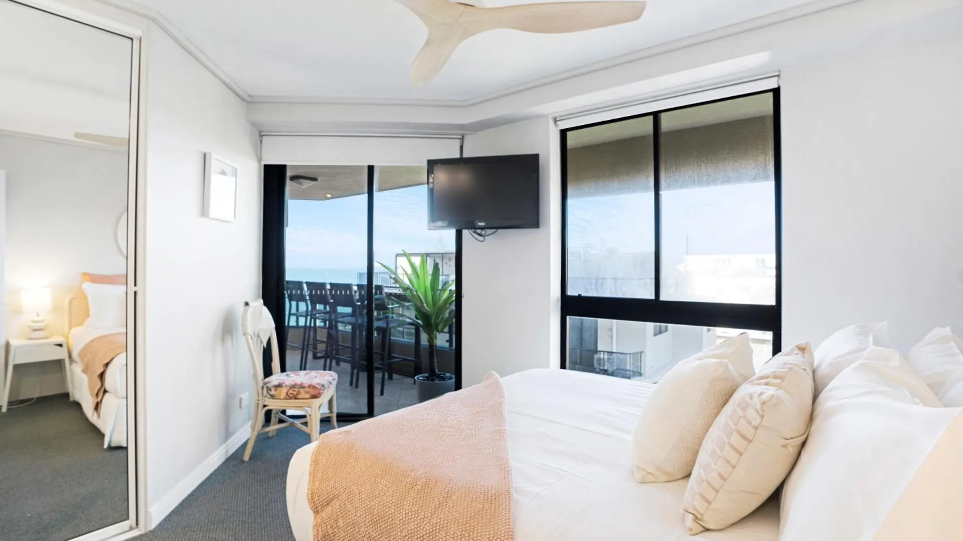 By The Beach - Clubb Coolum Beachside Resort 0*,  オーストラリア