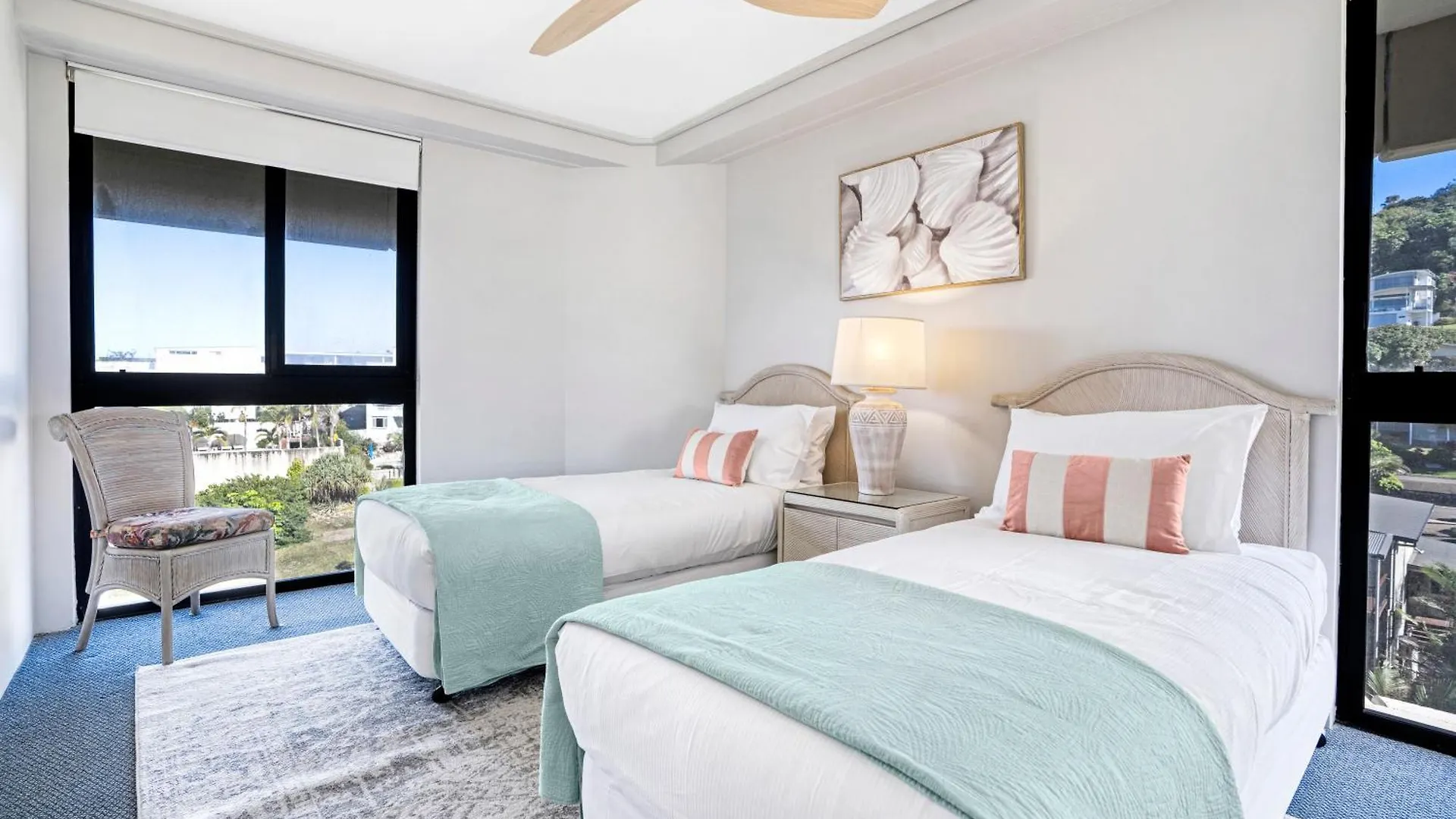 By The Beach - Clubb Coolum Beachside Resort Australia