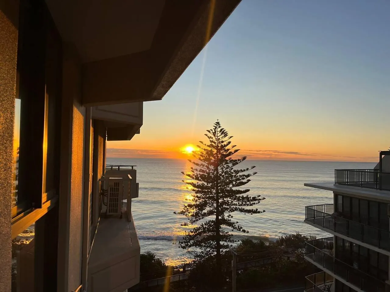 Apartment By The Beach - Clubb Coolum Beachside Resort Australia